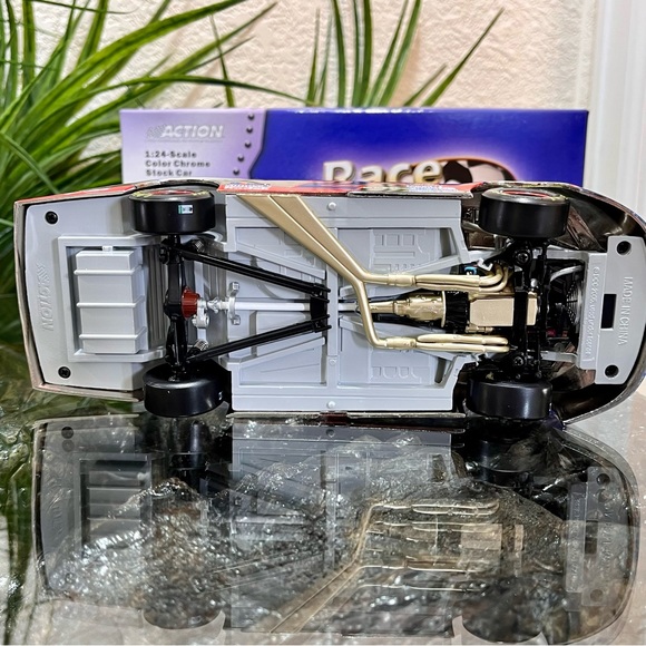 NASCAR Rusty Wallace #2 Snap-On 85th Anniv. 2005 Dodge Charger Color Chrome Ed. - Picture 11 of 13